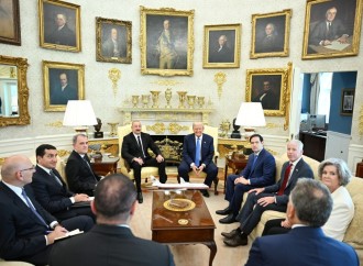 Prezident İlham Əliyev Ağ Evə gəldi