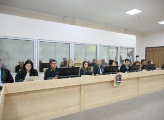 Ermənistan silahlı qüvvələrinin Zəngilana hücumları nəticəsində məcburi köçkün düşmüş, yaralanmış, doğmaları öldürülmüş şəxslər məhkəmədə ifadə veriblər