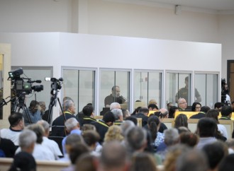 Ermənistan silahlı qüvvələrinin Zəngilana hücumları nəticəsində məcburi köçkün düşmüş, yaralanmış, doğmaları öldürülmüş şəxslər məhkəmədə ifadə veriblər