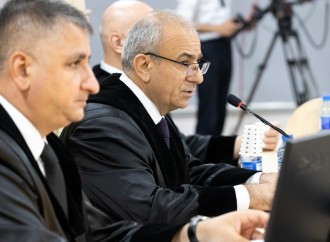 Ermənistan silahlı qüvvələrinin Zəngilana hücumları nəticəsində məcburi köçkün düşmüş, yaralanmış, doğmaları öldürülmüş şəxslər məhkəmədə ifadə veriblər