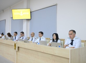 Ermənistan silahlı qüvvələrinin Zəngilana hücumları nəticəsində məcburi köçkün düşmüş, yaralanmış, doğmaları öldürülmüş şəxslər məhkəmədə ifadə veriblər