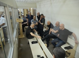 Ermənistan silahlı qüvvələrinin Zəngilana hücumları nəticəsində məcburi köçkün düşmüş, yaralanmış, doğmaları öldürülmüş şəxslər məhkəmədə ifadə veriblər