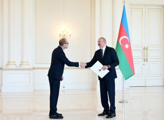 Prezident İlham Əliyev İsrailin Azərbaycanda yeni təyin olunmuş səfirinin etimadnaməsini qəbul edib