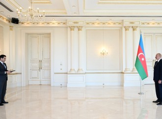 Prezident İlham Əliyev Slovakiyanın Azərbaycanda yeni təyin olunmuş səfirinin etimadnaməsini qəbul edib