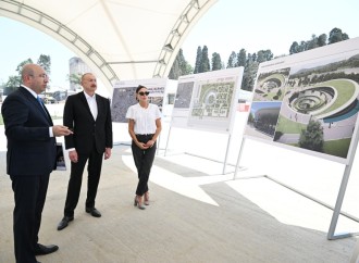 Prezident İlham Əliyev və Birinci xanım Mehriban Əliyeva Gәncә Memorial Kompleksində görülən işlərlə tanış olublar