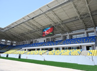 Prezident İlham Əliyev və Birinci xanım Mehriban Əliyeva Gəncə şəhər stadionunda tikinti işlərinin gedişi ilə tanış olublar
