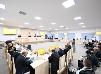 Ermənistan silahlı qüvvələrinin Xocalıya, Laçına, Kəlbəcərə, Qubadlıya hücumları nəticəsində məcburi köçkün düşmüş, yaralanmış, doğmaları öldürülmüş şəxslər məhkəmədə ifadə veriblər