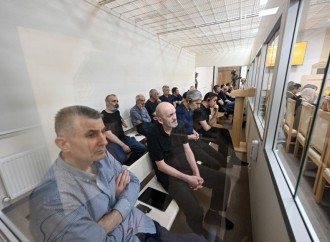 Ermənistan silahlı qüvvələrinin Xocalıya, Laçına, Kəlbəcərə, Qubadlıya hücumları nəticəsində məcburi köçkün düşmüş, yaralanmış, doğmaları öldürülmüş şəxslər məhkəmədə ifadə veriblər