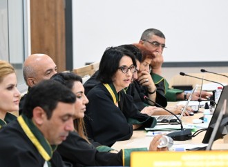 Ermənistan silahlı qüvvələrinin Xocalıya, Laçına, Kəlbəcərə, Qubadlıya hücumları nəticəsində məcburi köçkün düşmüş, yaralanmış, doğmaları öldürülmüş şəxslər məhkəmədə ifadə veriblər
