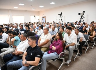 Ermənistan silahlı qüvvələrinin Xocalıya, Laçına, Kəlbəcərə, Qubadlıya hücumları nəticəsində məcburi köçkün düşmüş, yaralanmış, doğmaları öldürülmüş şəxslər məhkəmədə ifadə veriblər