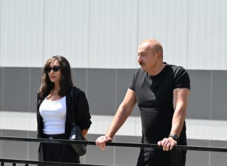 Prezident İlham Əliyev və Birinci xanım Mehriban Əliyeva Kəlbəcərin Vəng kəndində “Aşağı Vəng”, “Nadirxanlı” və “Çaykənd” kiçik su elektrik stansiyalarının açılışında iştirak ediblər