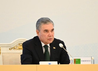 Türkmənbaşı şəhərində Prezident İlham Əliyev, Qurbanqulu Berdiməhəmmədov və Şavkat Mirziyoyev yüksəksəviyyəli görüşün yekunlarına dair mətbuata birgə bəyanatla çıxış ediblər