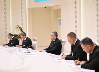 Prezident İlham Əliyevin Türkmənistan Xalq Məsləhətinin sədri ilə geniş tərkibdə görüşü olub