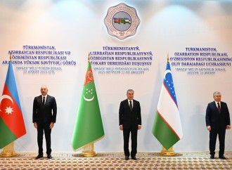 Türkmənbaşı şəhərində Prezident İlham Əliyev, Qurbanqulu Berdiməhəmmədov və Şavkat Mirziyoyev arasında yüksəksəviyyəli görüş keçirilib