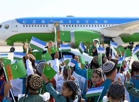 Özbəkistan Prezidenti Türkmənistana gəlib