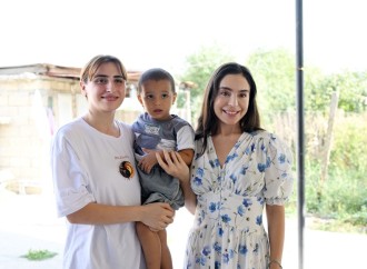Heydər Əliyev Fondunun vitse-prezidenti Leyla Əliyeva Şamaxıda inşa olunan körpələr evi-uşaq bağçalarının açılışında iştirak edib