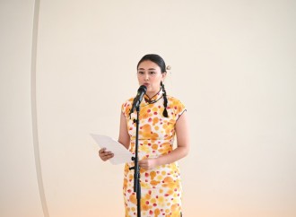 Heydər Əliyev Fondunun vitse-prezidenti Leyla Əliyeva və Arzu Əliyeva Çin dili kurslarının iştirakçılarına sertifikatlar təqdim ediblər