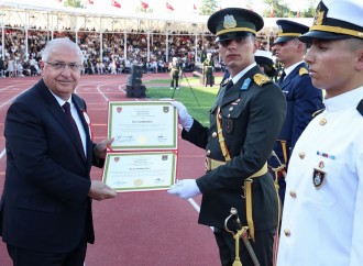 Azərbaycan müdafiə naziri Türkiyədə hərbi məktəblərin buraxılış mərasimlərində iştirak edib