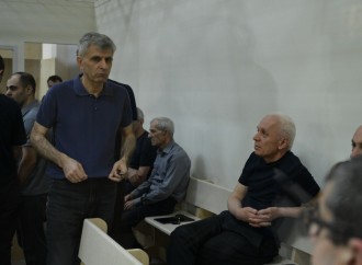 1988-1990-cı illərdə azərbaycanlılara qarşı törədilmiş bir sıra cinayətlərlə bağlı sənədlər məhkəmədə tədqiq olunub