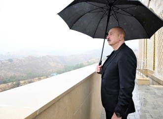 Prezident İlham Əliyev Hadrut qəsəbəsində inşa olunmuş məscidin açılışında iştirak edib
