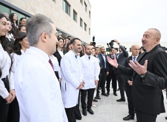 Prezident İlham Əliyev Qarabağ Universitetinin Klinikası binasının, Tibb və sağlamlıq elmləri fakültəsinin tədris korpusunun açılışında iştirak edib
