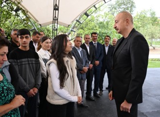 Prezident İlham Əliyev Xocalının Badara, Daşbulaq, Seyidbəyli və Şuşakənd kəndlərinin sakinləri ilə görüşüb