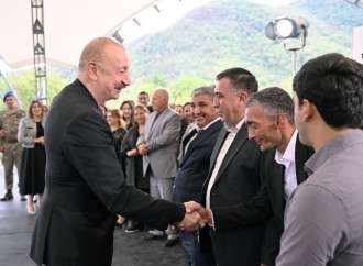 Prezident İlham Əliyev Xocalının Badara, Daşbulaq, Seyidbəyli və Şuşakənd kəndlərinin sakinləri ilə görüşüb