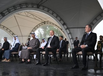 Prezidentlər İlham Əliyev və Şeyx Məhəmməd bin Zayed Al Nəhyan Cıdır düzündə Qarabağ atlarının şousunu izləyiblər