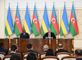 Azərbaycan ilə Ruanda arasında imzalanmış sənədlər mübadilə olunub, sonra Prezidentlər mətbuata bəyanatlarla çıxış ediblər