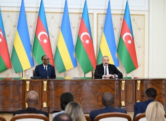 Azərbaycan ilə Ruanda arasında imzalanmış sənədlər mübadilə olunub, sonra Prezidentlər mətbuata bəyanatlarla çıxış ediblər