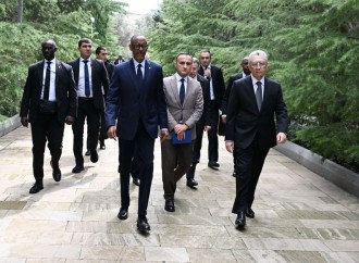 Ruanda Prezidenti Pol Kaqame Fəxri xiyabanda Ulu Öndər Heydər Əliyevin məzarını ziyarət edib