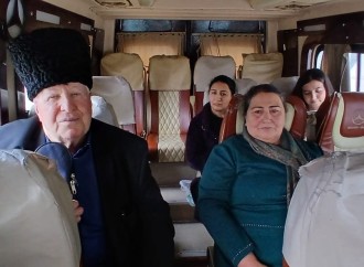 Ağdərənin Həsənriz kəndinə növbəti köç karvanı yola salınıb