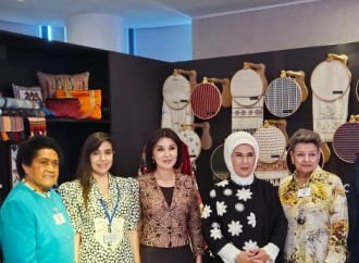 IDEA-nın təsisçisi və rəhbəri Leyla Əliyeva və Arzu Əliyeva Nyu-Yorkda “Anadolunun qapıları arxasındakı xəzinələr” adlı sərgidə iştirak ediblər