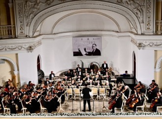 Türk Mədəniyyəti və İrsi Fondunun prezidenti Aktotı Raimkulova “Üzeyir Hacıbəyli və Türk dünyasının musiqisi” adlı konsert proqramında iştirak edib