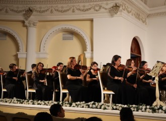 Türk Mədəniyyəti və İrsi Fondunun prezidenti Aktotı Raimkulova “Üzeyir Hacıbəyli və Türk dünyasının musiqisi” adlı konsert proqramında iştirak edib
