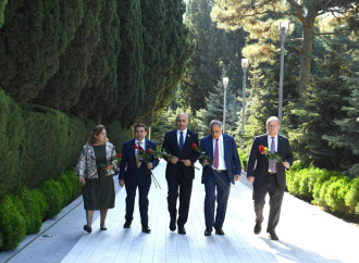 Çili parlamentariləri Ulu Öndərin məzarını və Şəhidlər xiyabanını ziyarət ediblər