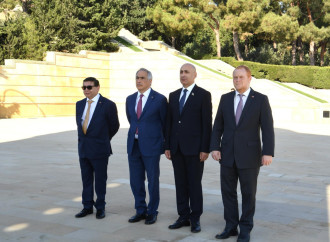 Çili parlamentariləri Ulu Öndərin məzarını və Şəhidlər xiyabanını ziyarət ediblər