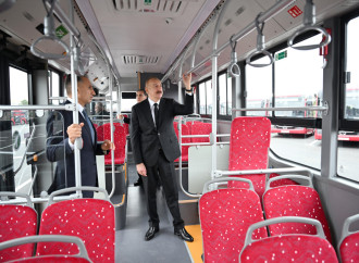 Prezident İlham Əliyev “BakuBus” MMC-nin Gəncə Avtoparkının açılışında iştirak edib