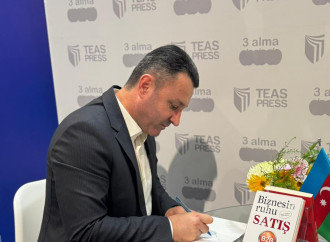 Bilal Hüseynlinin “Biznesin Ruhu Satış” kitabının imza günü keçirilib