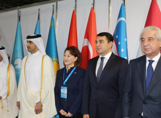 Azərbaycan və Qətərin mədəniyyət nazirləri Bakı kitab sərgisində Türk Mədəniyyət Fondu pavyonunu ziyarət ediblər