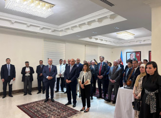 Əmmanda “Əsrlərin sədası: Azərbaycan musiqi alətləri” adlı sərginin açılışı keçirilib