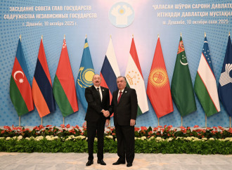 Prezident İlham Əliyev MDB Dövlət Başçıları Şurasının iclasında iştirak etmək üçün Düşənbədəki "Millət" sarayına gəlib