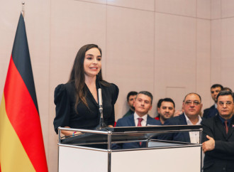 Leyla Əliyeva və Arzu Əliyeva Berlində MAMA “Ana təbiət” sərgisinin açılışında iştirak ediblər