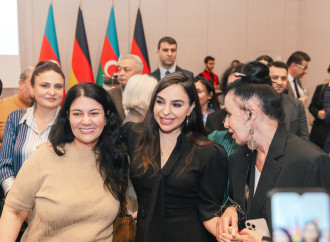 Leyla Əliyeva və Arzu Əliyeva Berlində MAMA “Ana təbiət” sərgisinin açılışında iştirak ediblər