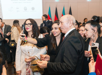 Leyla Əliyeva və Arzu Əliyeva Berlində MAMA “Ana təbiət” sərgisinin açılışında iştirak ediblər