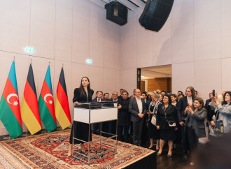 Leyla Əliyeva və Arzu Əliyeva Berlində MAMA “Ana təbiət” sərgisinin açılışında iştirak ediblər