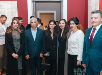 Leyla Əliyeva və Arzu Əliyeva Berlində MAMA “Ana təbiət” sərgisinin açılışında iştirak ediblər