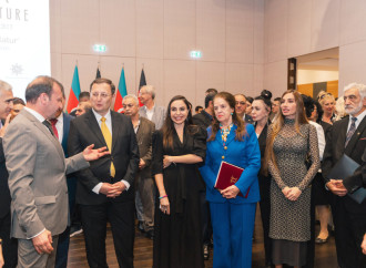 Leyla Əliyeva və Arzu Əliyeva Berlində MAMA “Ana təbiət” sərgisinin açılışında iştirak ediblər