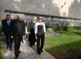 Birinci vitse-prezident Mehriban Əliyeva Vatikanda Müqəddəs Pavel Bazilikasının baş keşişi ilə görüşüb