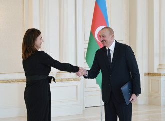 Prezident İlham Əliyev Avropa İttifaqının ölkəmizdəki nümayəndəliyinin yeni təyin olunmuş rəhbərinin etimadnaməsini qəbul edib
